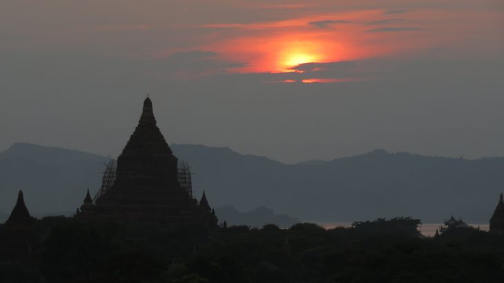 Bagan sunset temple view